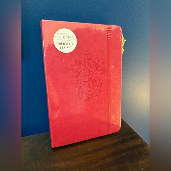 Harry Potter:Gryffindor Classic Softcover Journal with Pen NWT2Pieces Set Sealed - Picture 5 of 11